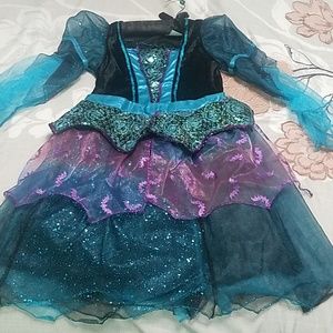 Halloween  girls witch!